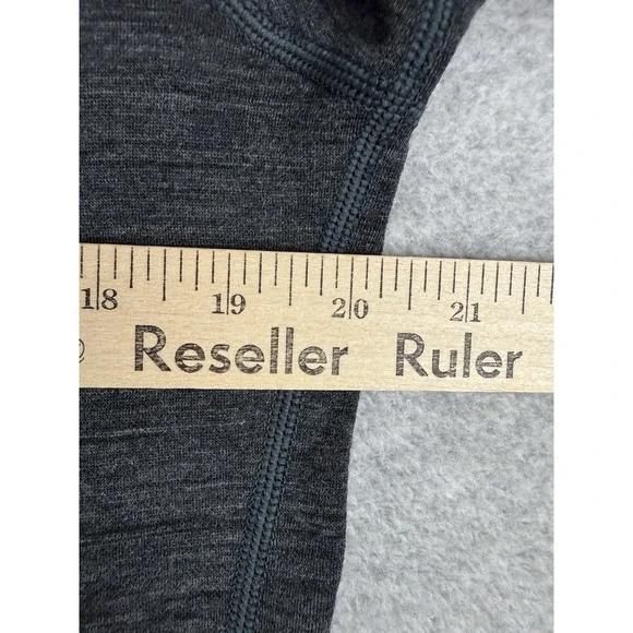 Kuhl Sweater Mens Small Gray 1/4 Zip Silencr Pullover Performance Outdoor